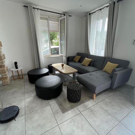 Apparemment T2 En Centre Ville Gournay-en-Bray Kültér fotó
